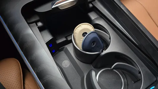 Mercedes-Benz E-Class W214 E200 2025 29