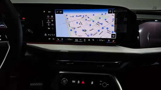 Audi Q5 (80A) 40 TFSI S Line 2025 12