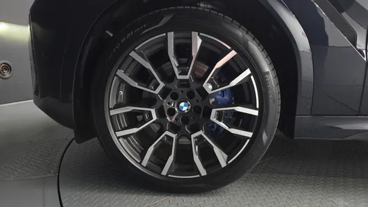 BMW X6 (G06) xDrive40i M 2025 5