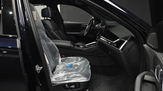 BMW X6 (G06) xDrive40i M 2025 12