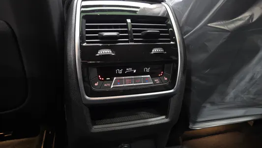 BMW X6 (G06) xDrive40i M 2025 19