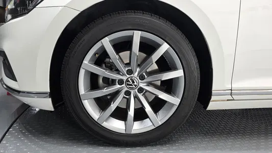 Volkswagen GT(B8) 2.0 TDI 2021 5