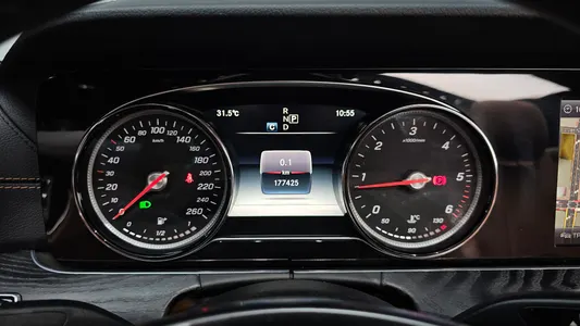 Mercedes-Benz E-Class W213 E220d 2018 7