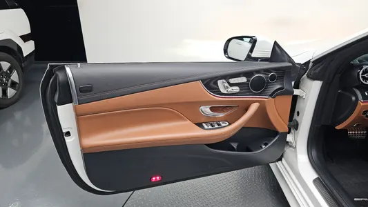 Mercedes-Benz E-Class W213 E220d 2018 24