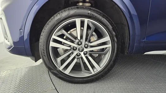 Audi Q5 (FY) 45 TFSI 2022 5
