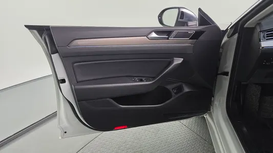 Volkswagen 아테온 2.0 TDI 2019 24