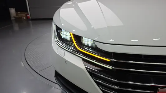 Volkswagen 아테온 2.0 TDI 2019 22