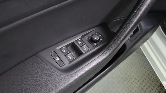 Volkswagen 아테온 2.0 TDI 2019 28