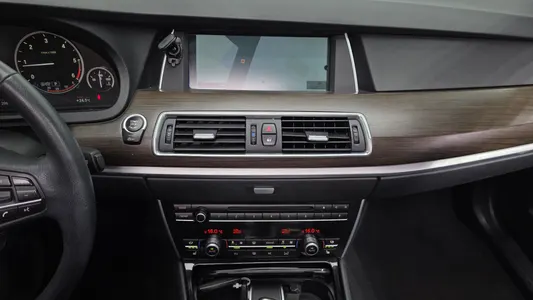 BMW 5 Series GT (F07) GT ED Edition 2012 15