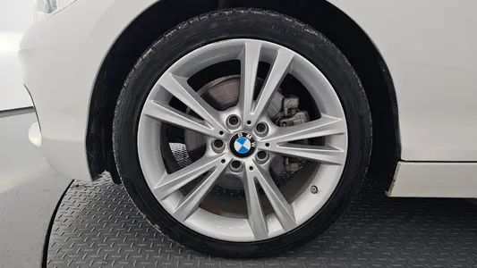BMW 1 Series (F20) 118d 5 2019 4