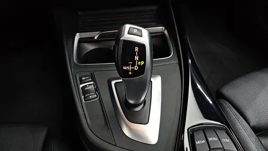 BMW 1 Series (F20) 118d 5 2019 8