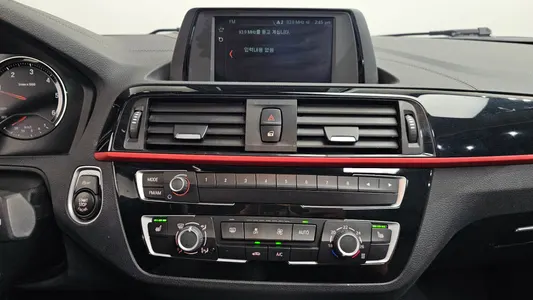 BMW 1 Series (F20) 118d 5 2019 11