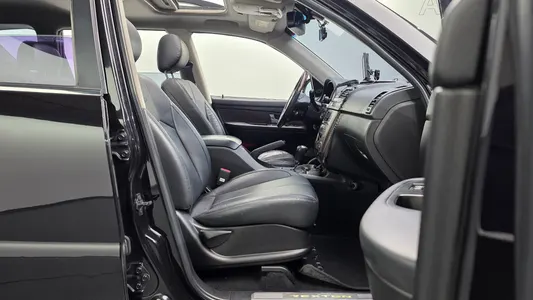 KG Mobility W 2.0 4WD RX7 2014 26