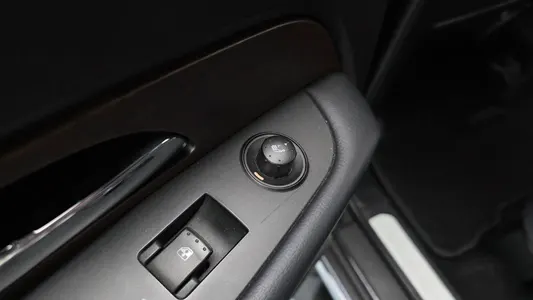 KG Mobility W 2.0 4WD RX7 2014 28
