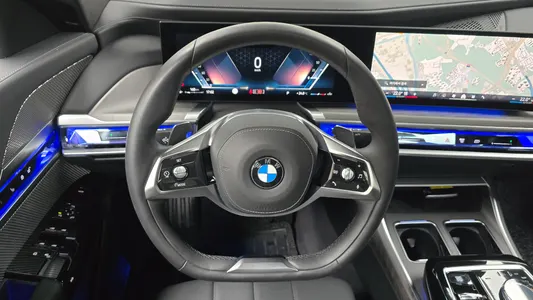 BMW 7 Series (G70) 740i xDrive 2024 11