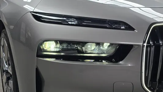 BMW 7 Series (G70) 740i xDrive 2024 22