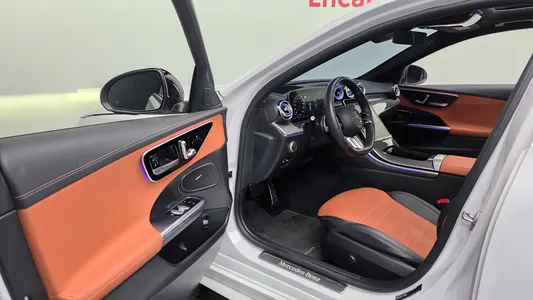 Mercedes-Benz C-Class W206 C300 4MATIC AMG Line 2023 10