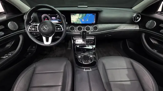 Mercedes-Benz E-Class W213 E300 4MATIC 2019 7