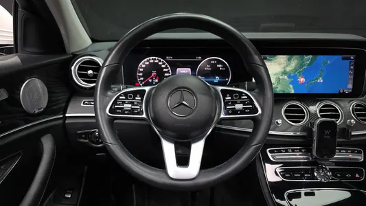 Mercedes-Benz E-Class W213 E300 4MATIC 2019 13