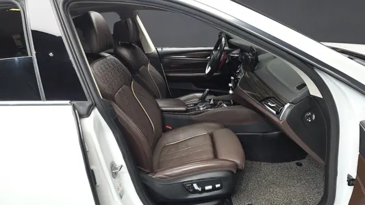 BMW 6 Series GT (G32) 620d xDrive 2019 11