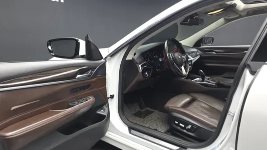BMW 6 Series GT (G32) 620d xDrive 2019 10