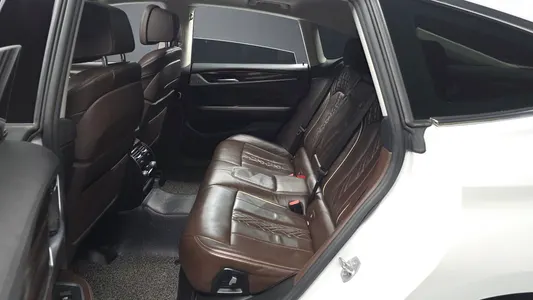 BMW 6 Series GT (G32) 620d xDrive 2019 26