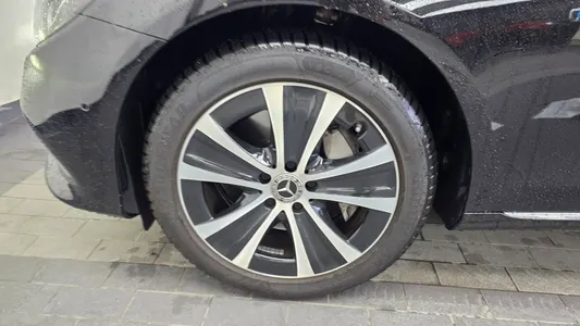 Mercedes-Benz E-Class W213 E300e 2019 5