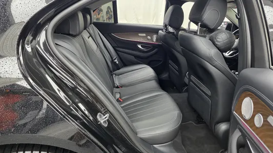 Mercedes-Benz E-Class W213 E300e 2019 12