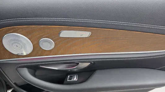 Mercedes-Benz E-Class W213 E300e 2019 18