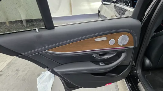 Mercedes-Benz E-Class W213 E300e 2019 25