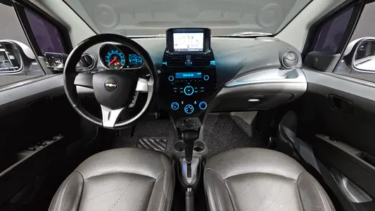 Chevrolet Spark LT 2013 7