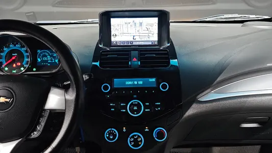 Chevrolet Spark LT 2013 16