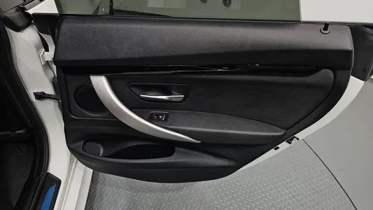 BMW 3 Series GT (F34) GT 320d M 2020 25