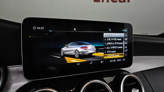 Mercedes-Benz C-Class W205 C200 2020 18
