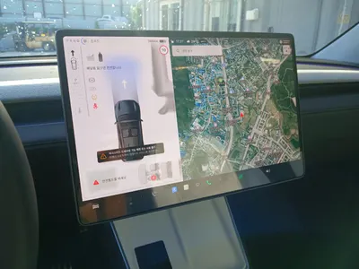 Tesla Y AWD 2025 12