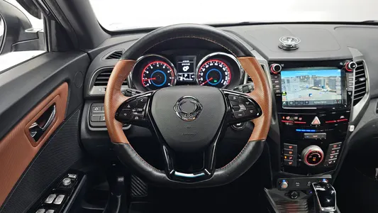 KG Mobility 티볼리 아머 2WD 2019 13