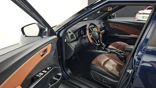 KG Mobility 티볼리 아머 2WD 2019 10