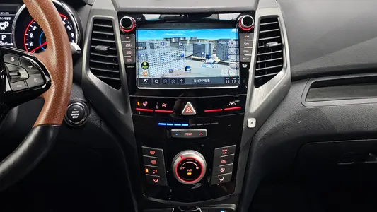KG Mobility 티볼리 아머 2WD 2019 19