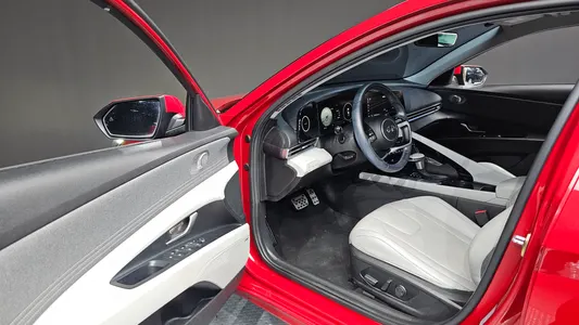 Hyundai (CN7) 1.6 2020 10