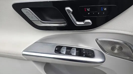 Mercedes-Benz EQE SUV X294 EQE500 4MATIC 2023 27