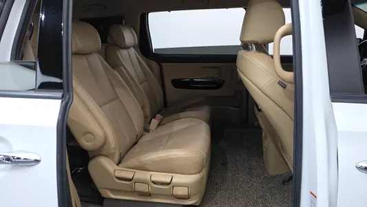 Kia 카니발 7 2020 11