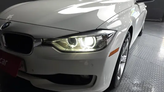 BMW 3 Series (F30) 320i 2014 22