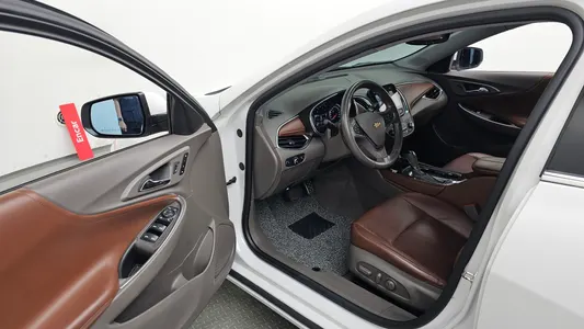 Chevrolet 말리부 2.0 LT 2016 10