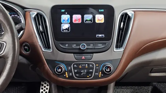 Chevrolet 말리부 2.0 LT 2016 19