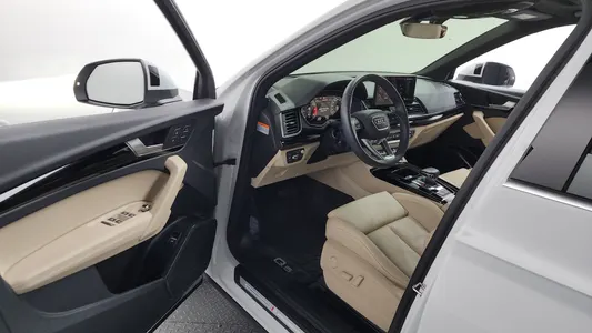 Audi Q5 (FY) 40 TDI 2021 10