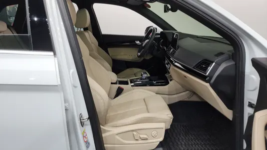 Audi Q5 (FY) 40 TDI 2021 26