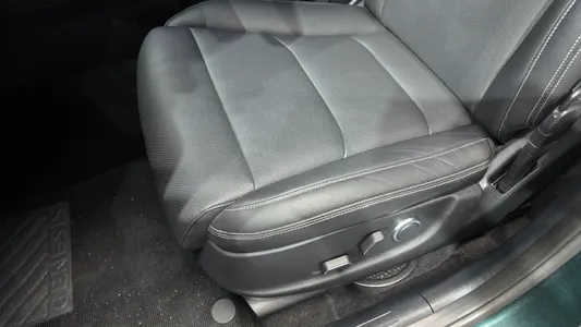 Genesis GV70 2.2 2WD 2021 32