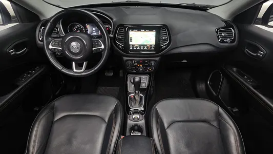 Jeep 2 2.4 AWD 2019 7