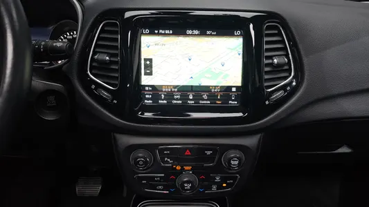 Jeep 2 2.4 AWD 2019 14
