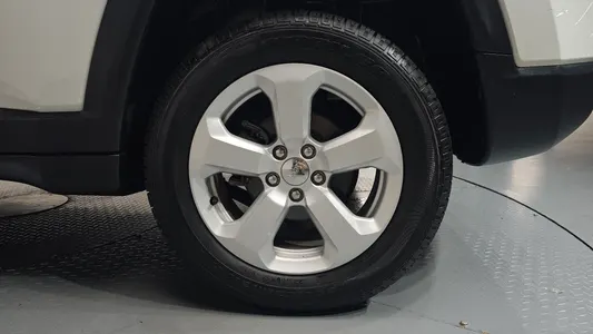 Jeep 2 2.4 AWD 2019 22